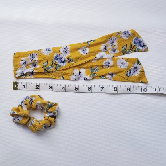 2 in 1 Scrunchie Bow Ribbon Scarf Hairbow - Picture 2 of 3